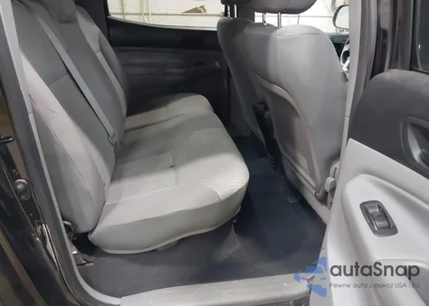 2015 Toyota Tacoma Base V6 из США, поврежденный, VIN 3TMLU4ENXFM185693